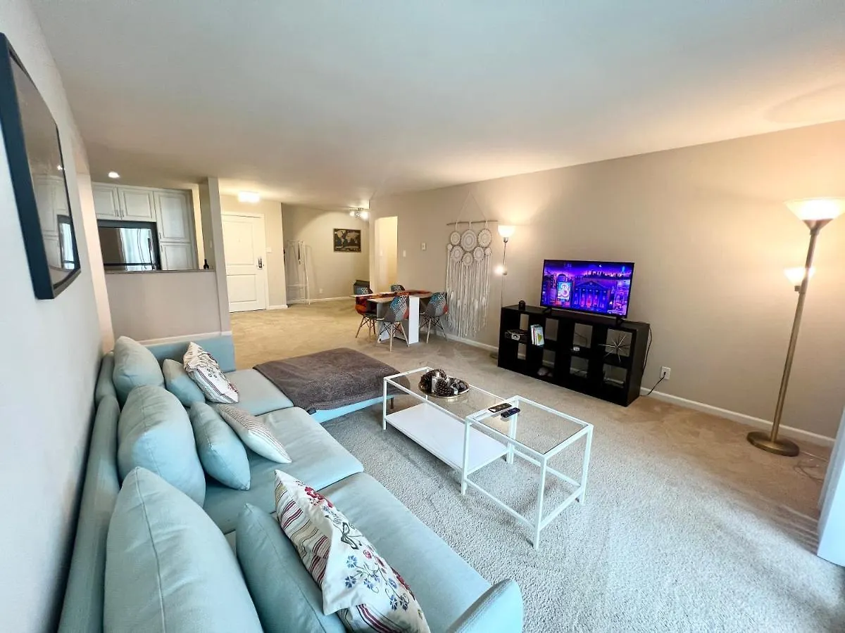 Luxury Marina Unit 2 Bedrooms 2 Bathrooms Los Angeles 0*,  United States